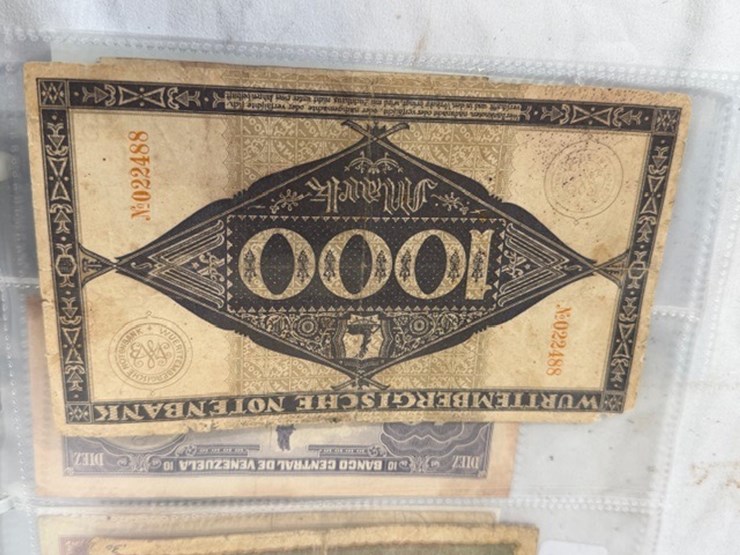 #40308-•-foreign-currency-bank-notes-image-14