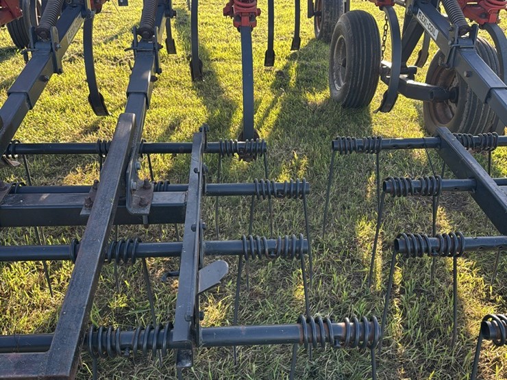 35'-flex-coil-chisel-plow,-floating-hitch,-very-good-harrows-image-17