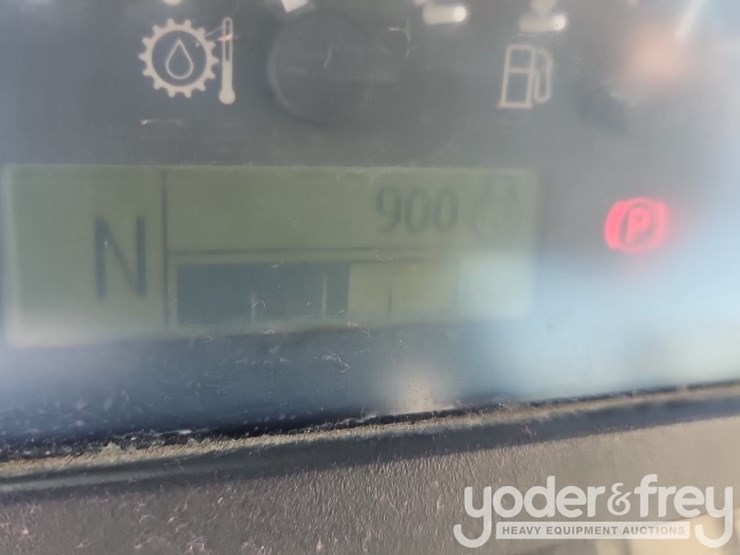 2018-deere-410l-image-42