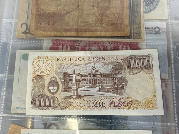 #40307-•-foreign-currency-bank-notes-image-86