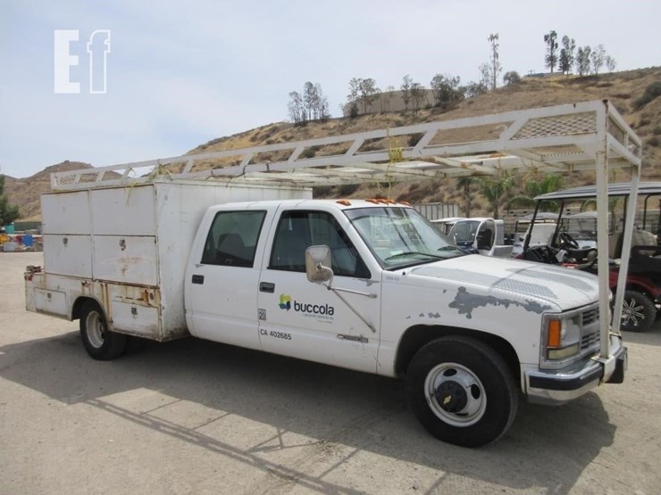 1999-chevrolet-3500-image-2
