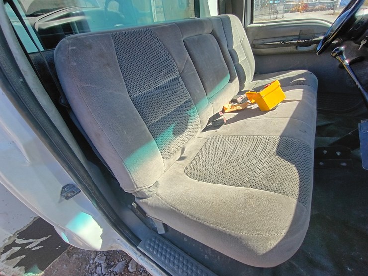 2003-ford-f550-image-35