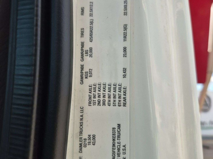 2019-freightliner-108sd-image-16