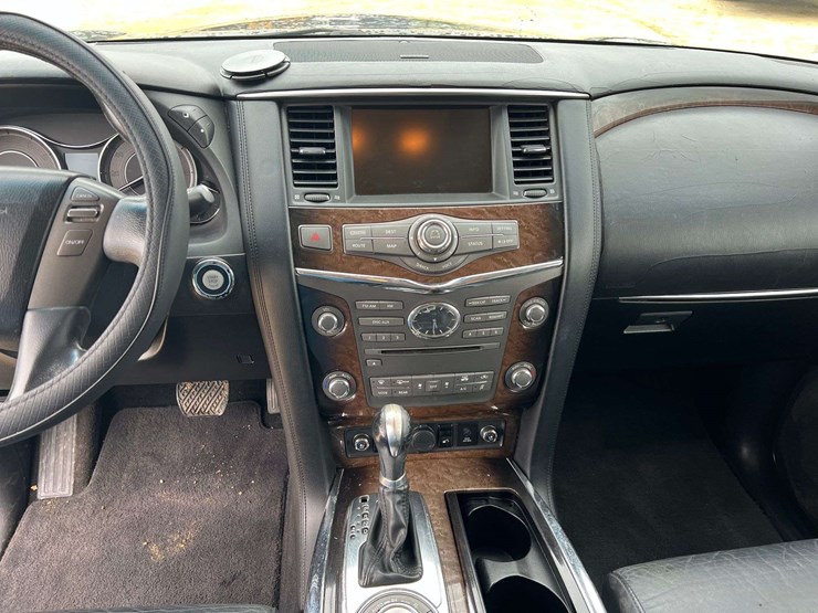 2012-infiniti-qx56-image-13