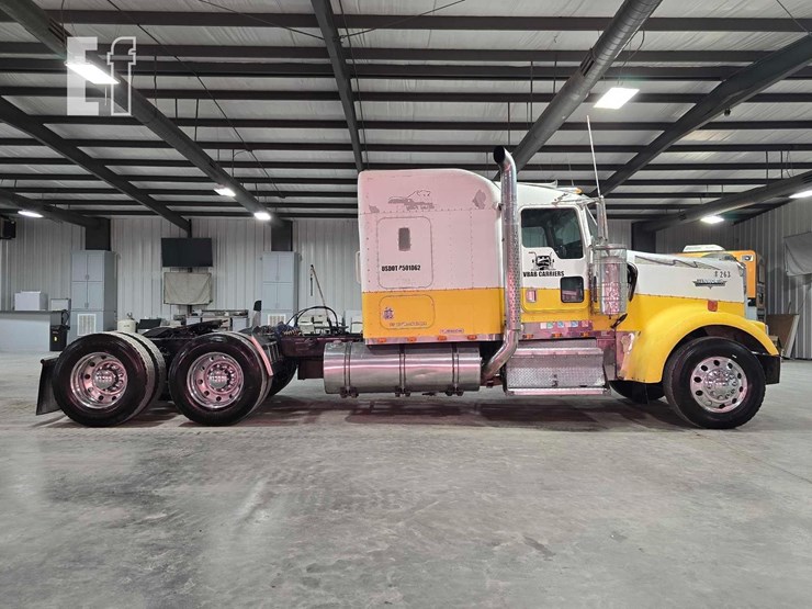 2000-kenworth-w900-image-6