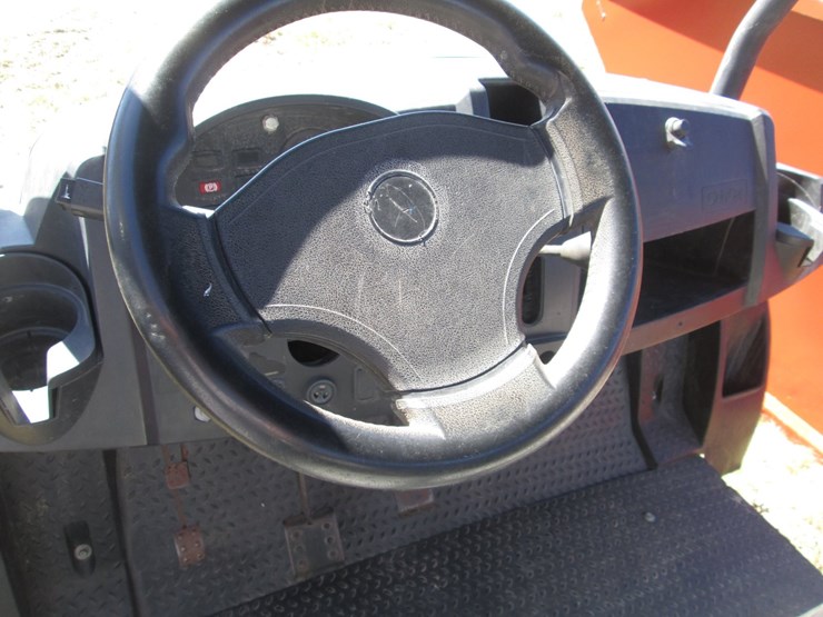 2019-club-car-carryall-1700-image-25