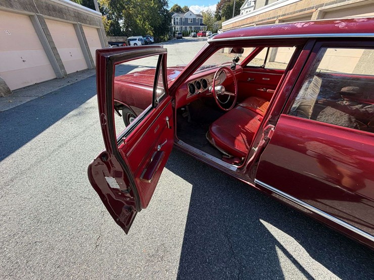 1965-chevrolet-chevelle-300-deluxe-4-door-sedan-(33,434-miles)-image-7