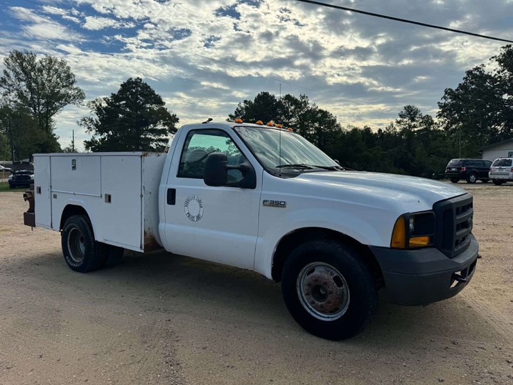 2006-ford-f350-image-5