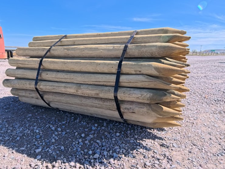 #2039-•-new-4-5-inch-x-6.5ft-treated-wooden-fence-posts-(70-count)-image-5