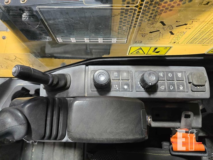 2021-caterpillar-306cr-image-22