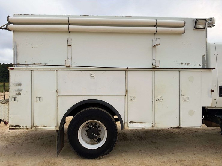 2013-international-durastar-4300-image-16