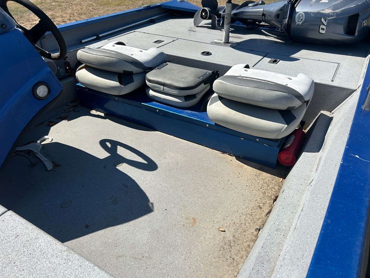 2015-aluma-craft-pro-175-aluminum-bass-boat-w/70-hp-yamaha-outboard-&-trailer-image-30