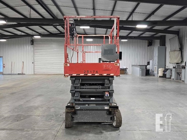 2020-skyjack-sj4732-image-7