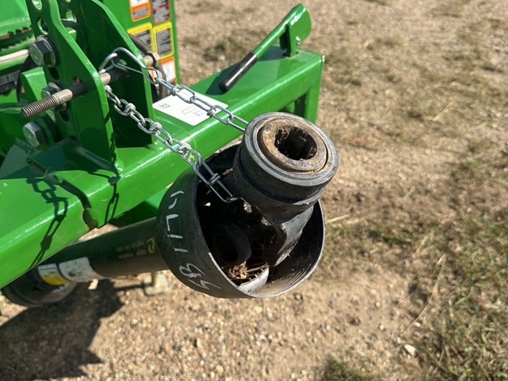 frontier-model-sb1174-like-absolutely-brand-new-3-point-snow-blower,-hydraulic-chute,-john-deere-jiffy-hitch,-none-nicer,-check-photos-image-36