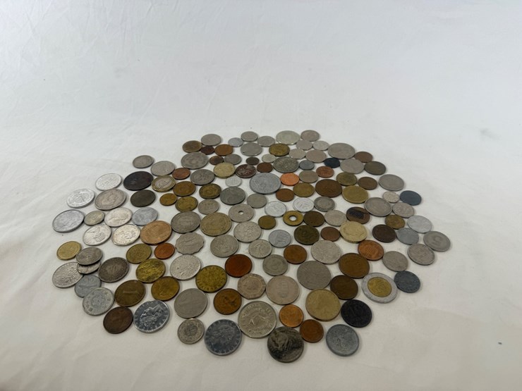 #40146-•-bag-of-foreign-coins-image-1