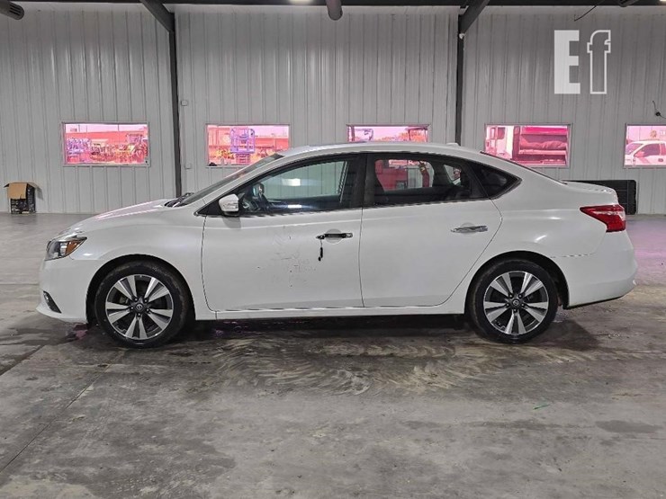 2017-nissan-sentra-image-5