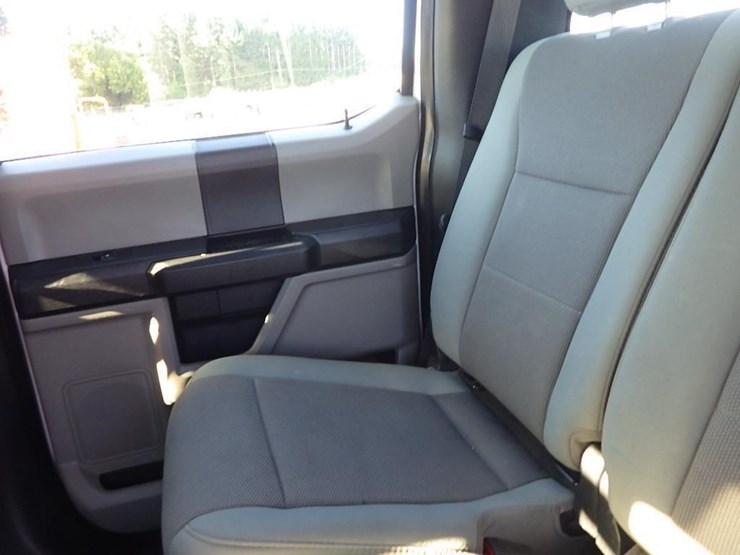 2020-ford-f350-image-28