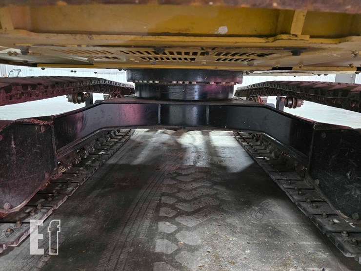 2021-caterpillar-307.5-image-28