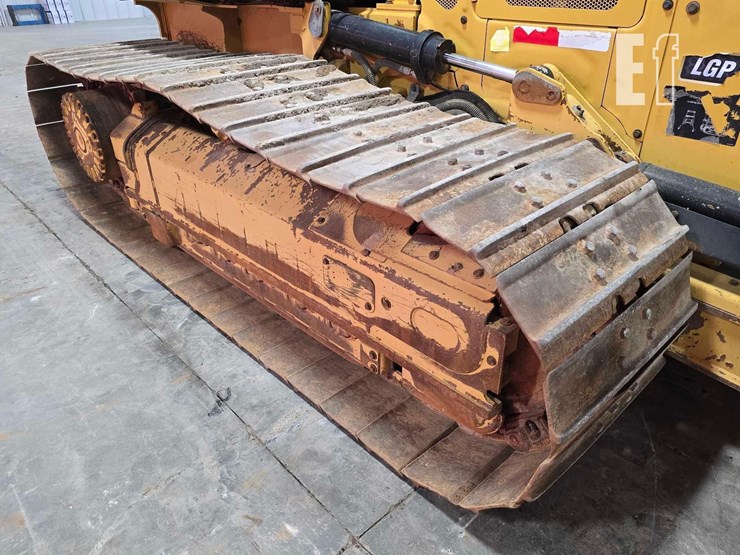 2021-caterpillar-d3-image-36