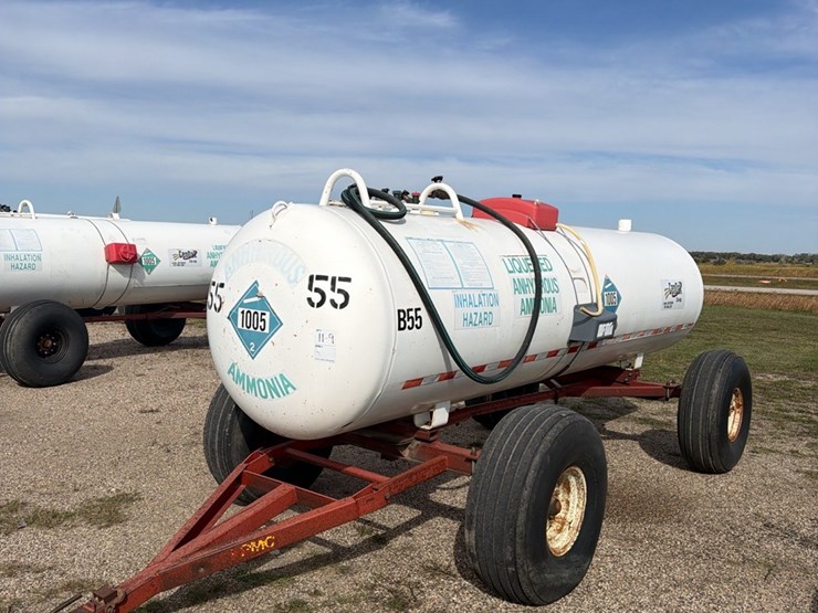 11-9-1450-gallon-nh3-tank-16.5l---16.1-sl-tires-image-1