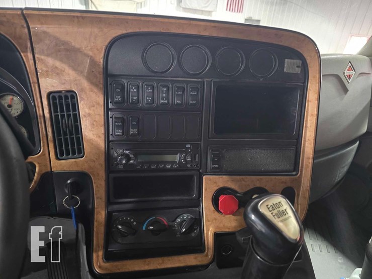 2013-international-prostar-image-15