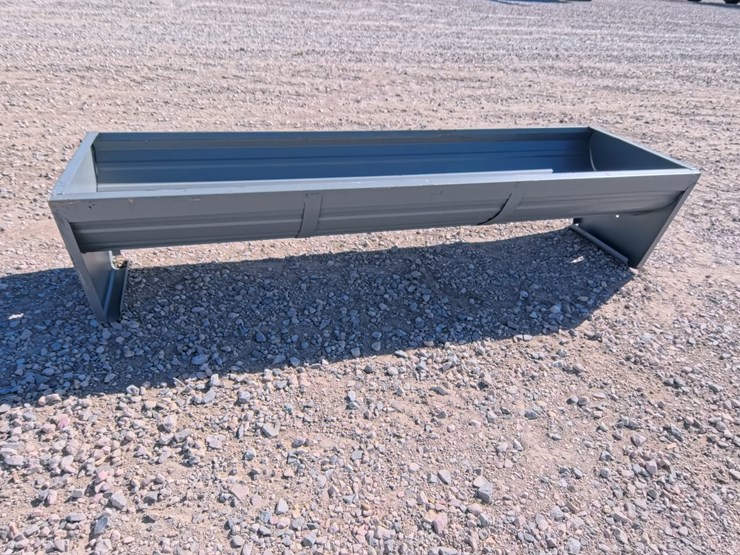 #3026-•-new-7.5ft-feed-bunk-image-3