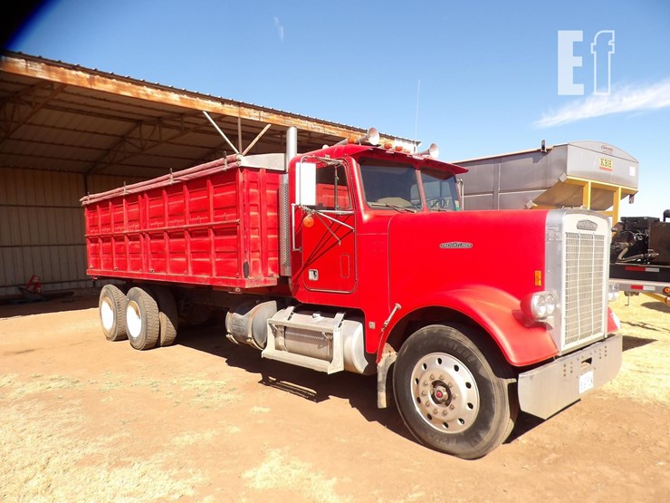 1984-freightliner-flc120-image-2