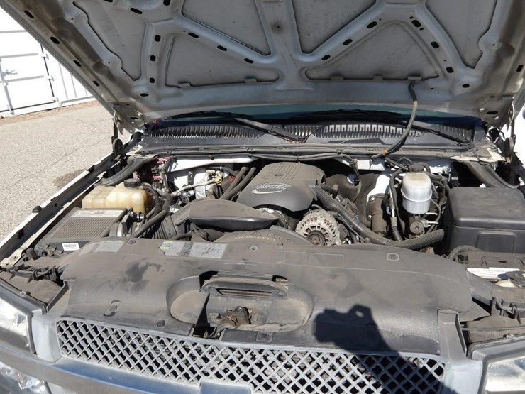 2003-chevrolet-silverado-2500-image-17