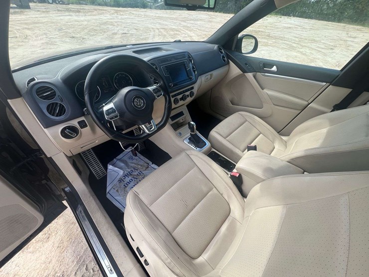 2016-volkswagen-tiguan-image-11