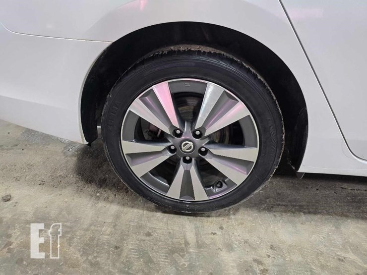 2017-nissan-sentra-image-21