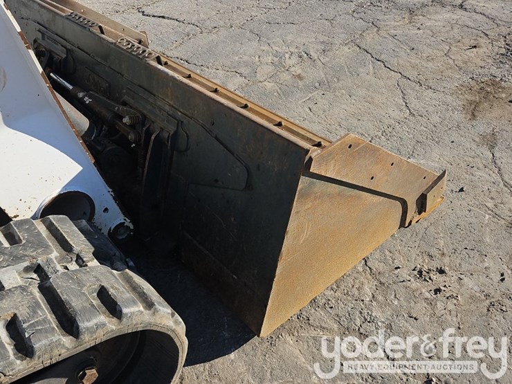 2022-bobcat-t870-image-16