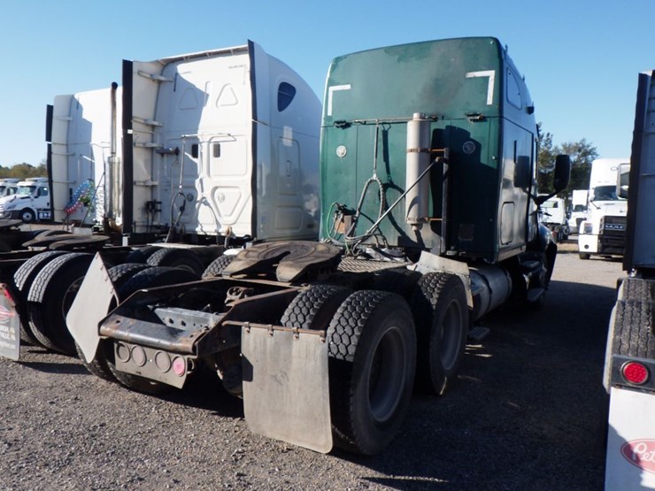 2005-kenworth-t2000-image-13