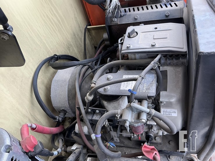 2019-jlg-m600jp-image-11