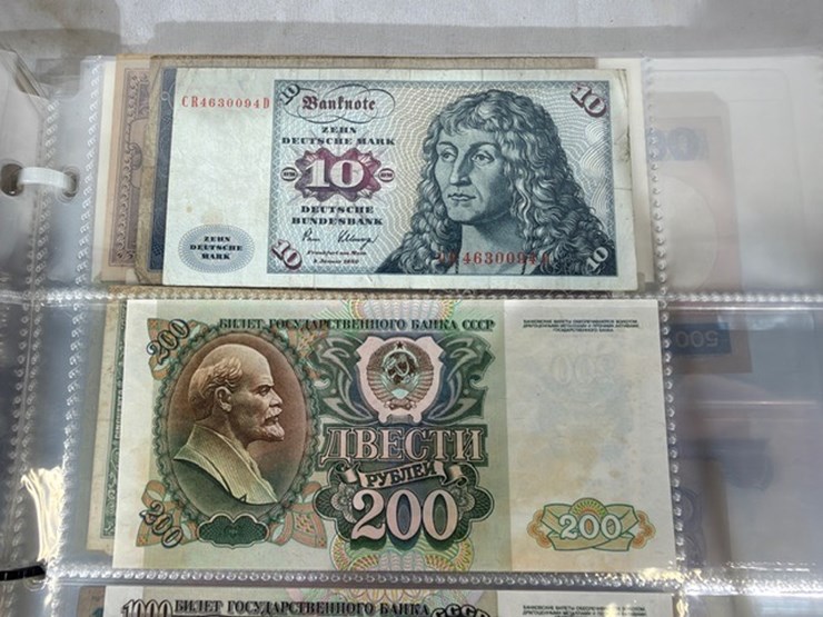 #40310-•-foreign-currency-bank-notes-image-59