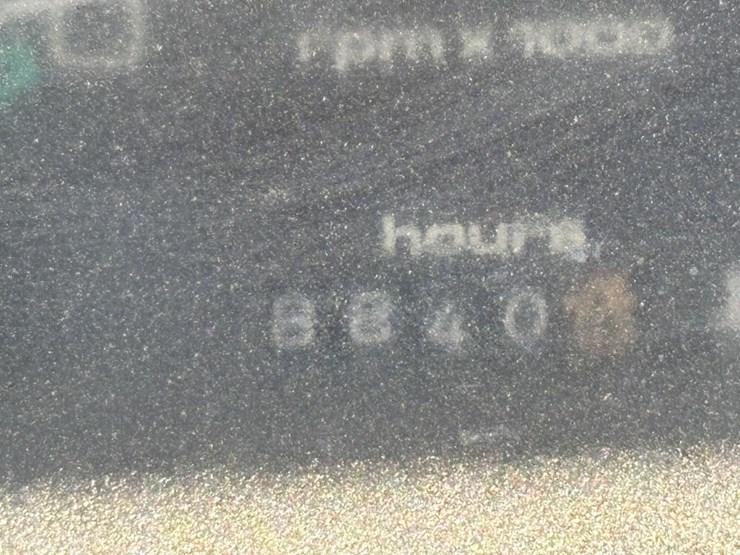 2001-case-570l-xt-image-19