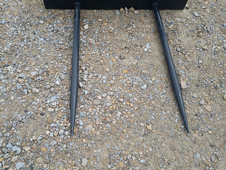 #l69-031-•-jct-bale-spear-skid-steer-attachment-image-5