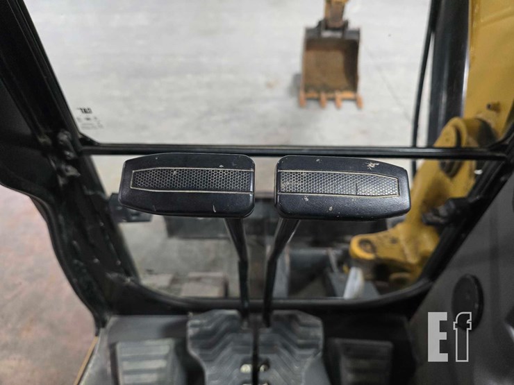 2021-caterpillar-306cr-image-19