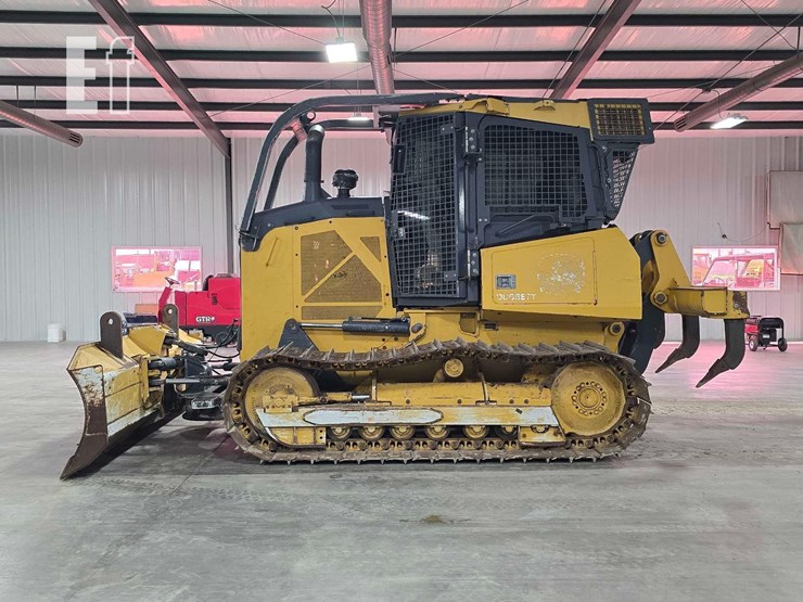 2022-deere-650k-lgp-image-5