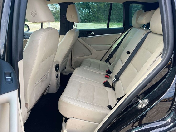 2016-volkswagen-tiguan-image-15