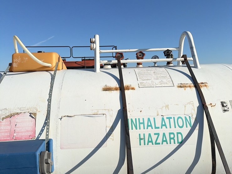 11-7--1450-gallon-nh3-tank,-16.5l---16.1-tires-image-12