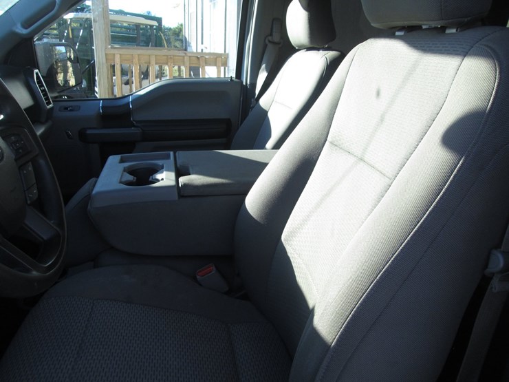 2017-ford-f150-image-24