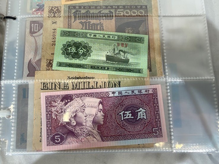 #40310-•-foreign-currency-bank-notes-image-48