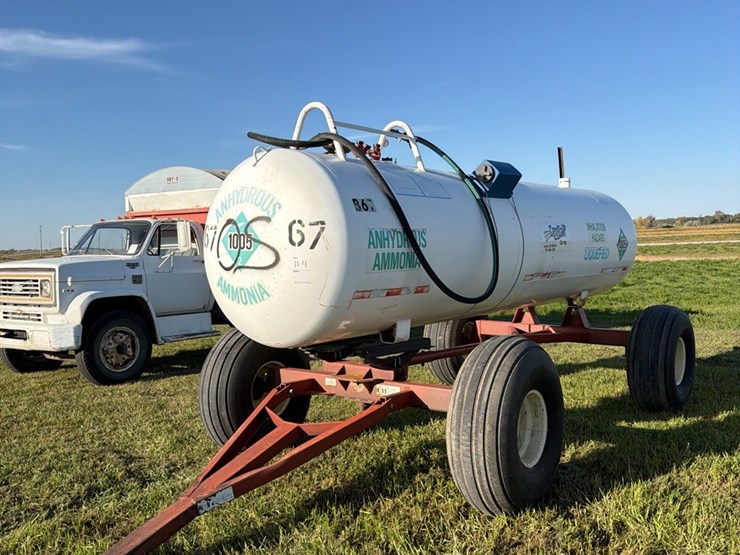 11-4-1450-gallon-nh3-tank,-16.5l---16.1-sl-tires-image-3