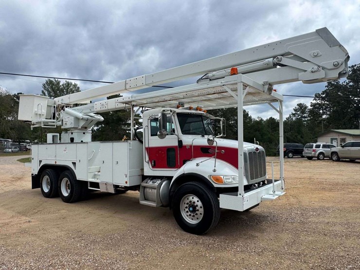 2009-peterbilt-340-image-12