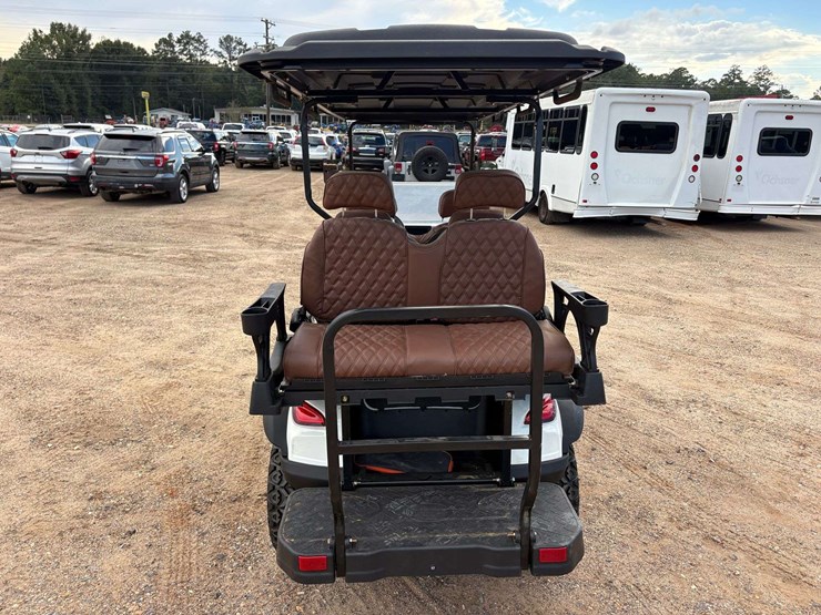 2026-sd-lanch-street-legal-6-seater-golf-cart-w/-on-board-charger-image-6