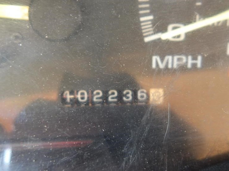 1995-gmc-sierra-3500-image-18