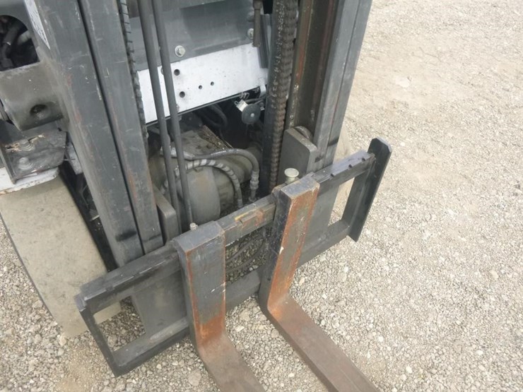 nissan-mcp1f2a20lv-forklift-image-13