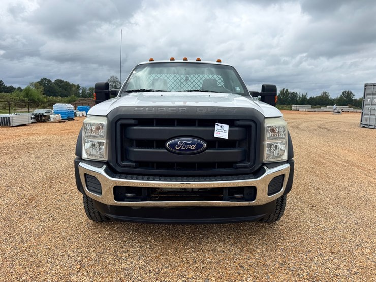 2016-ford-f550-xl-image-8