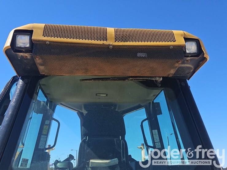 2018-caterpillar-d5k-image-13