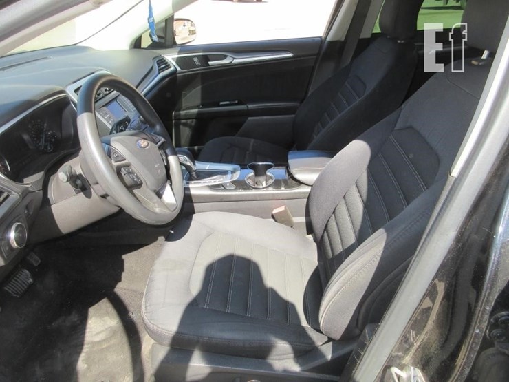 2015-ford-fusion-image-6